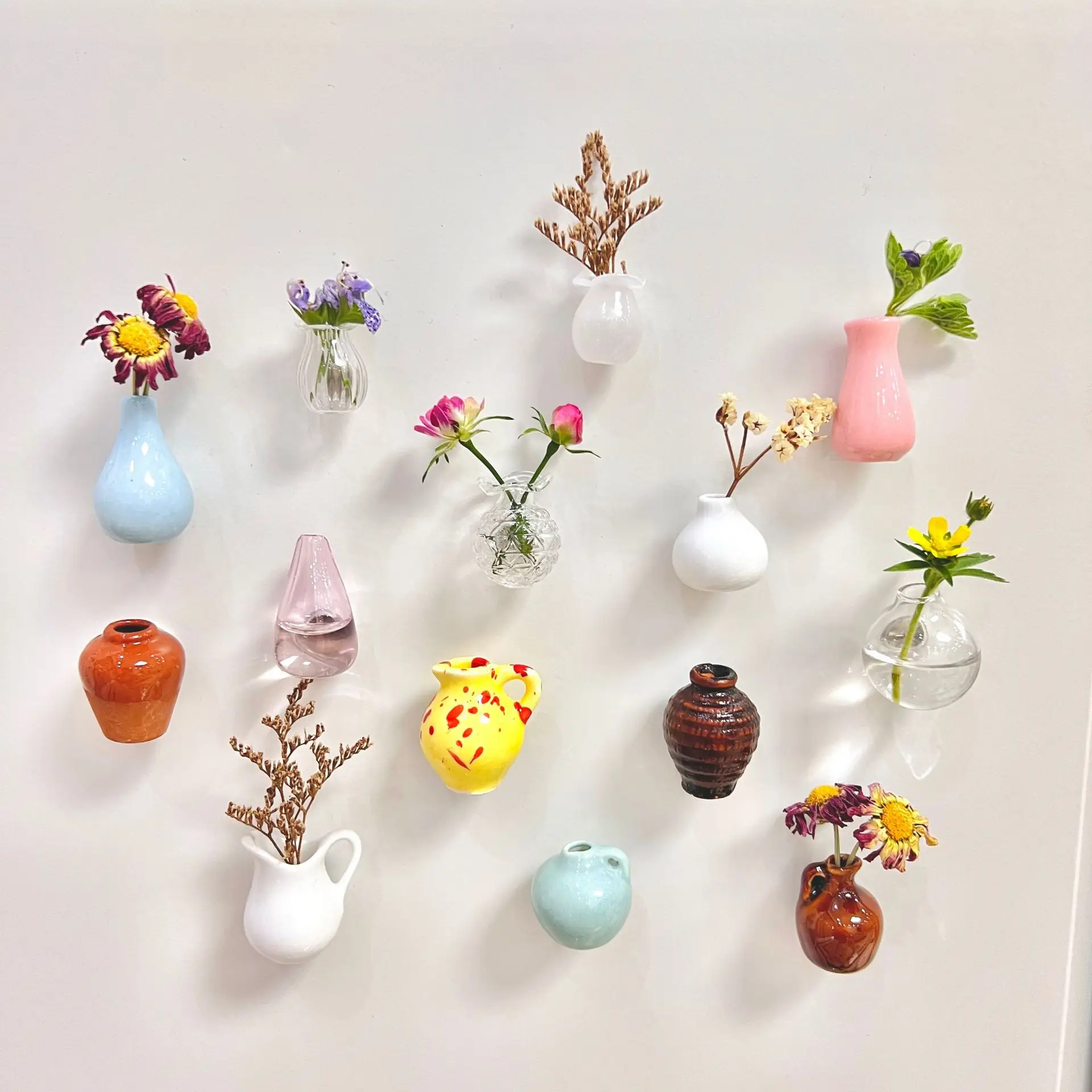 Small Fridge Magnet Decoration Mini Ceramic Vase Micro Landscape Ornament fridge cute magnets place flower arrangements